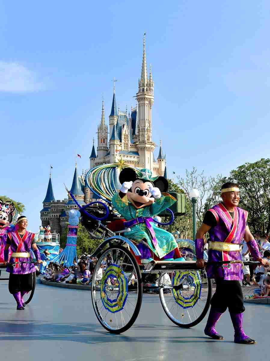 １人でツアー旅行に参加したことある人