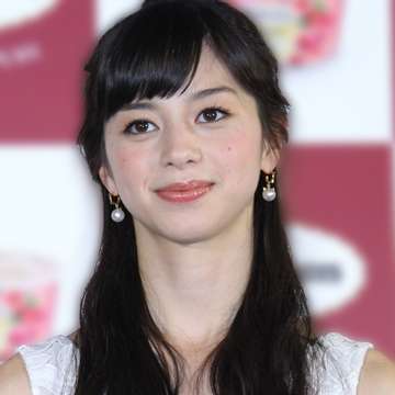 中条あやみ、東出昌大と“激似すぎ”の声「兄妹かと思った」 | 日刊大衆