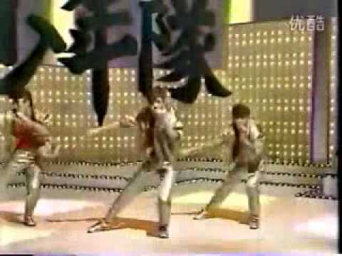 仮面舞踏会 - YouTube