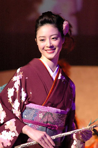 30歳前後の俳優・女優の画像が集まるトピ