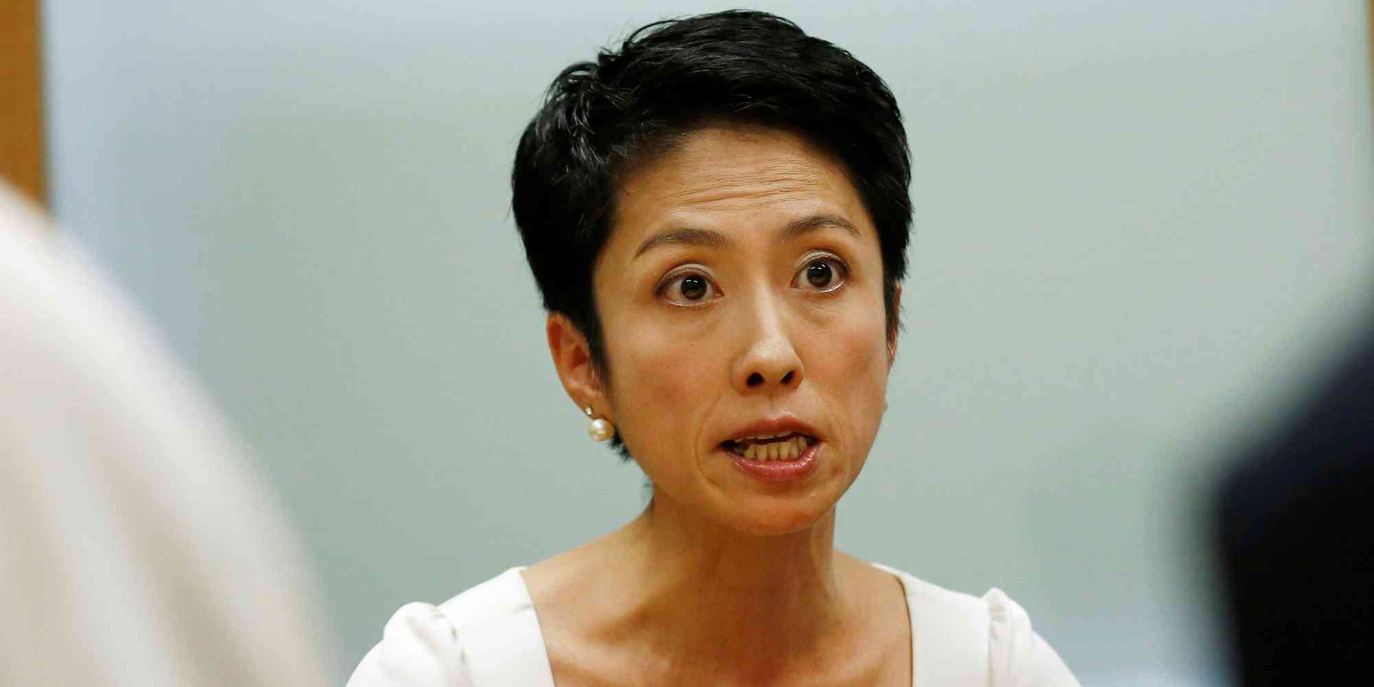 蓮舫氏が安倍首相に対し「息をするようにウソをつく」と発言→橋下徹氏「蓮舫さんなんか二重国籍問題ではバリバリの嘘つきだ」とツイート