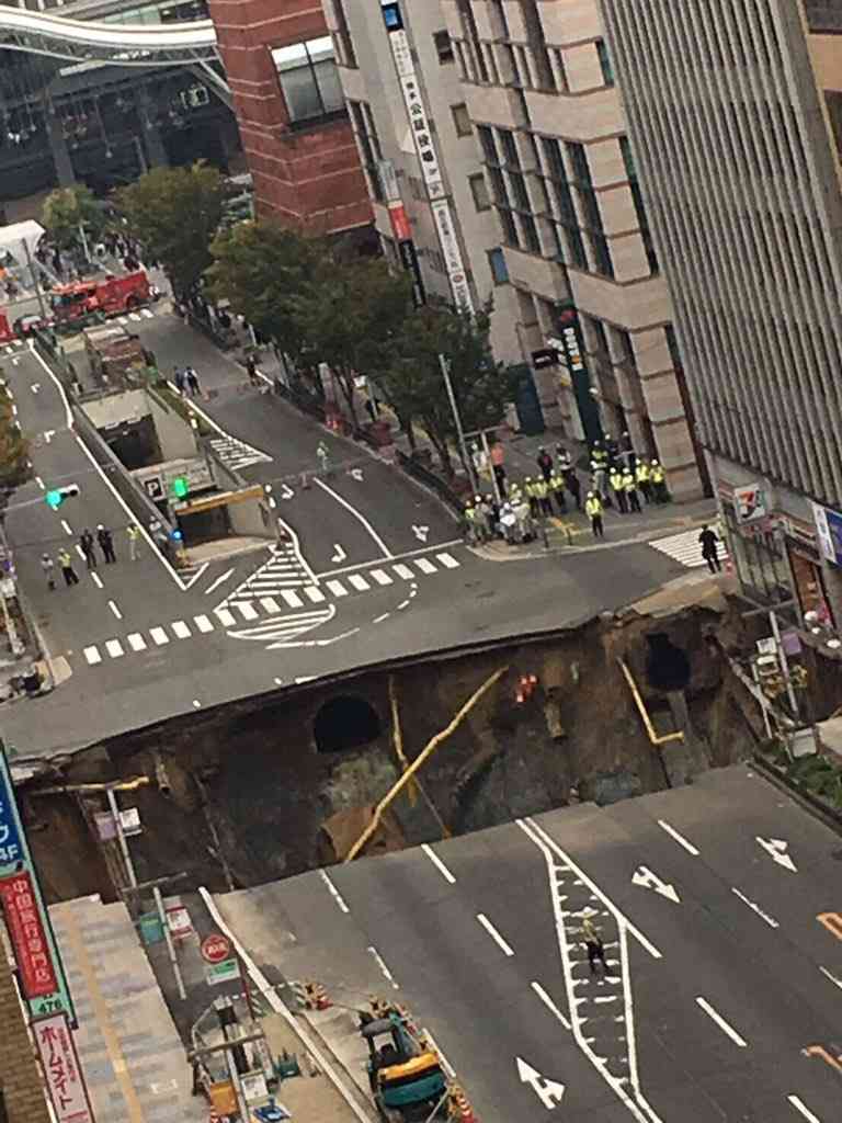 博多駅前陥没事故、トンネル内作業員9名を解雇