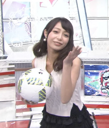 【動画】宇垣美里アナが『あさチャン！』の年内最終回の生エンディングで大転倒する放送事故