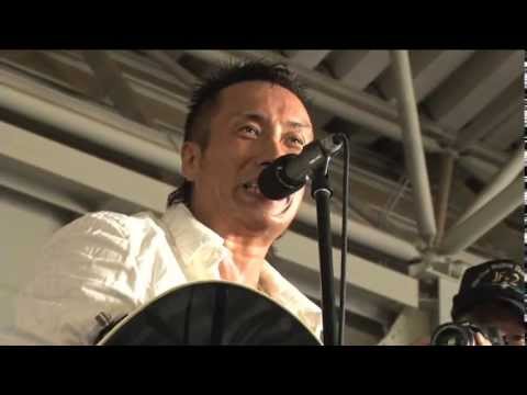 長渕　剛 - 航空自衛隊松島基地　隊員激励ライブ 「とんぼ」 - YouTube