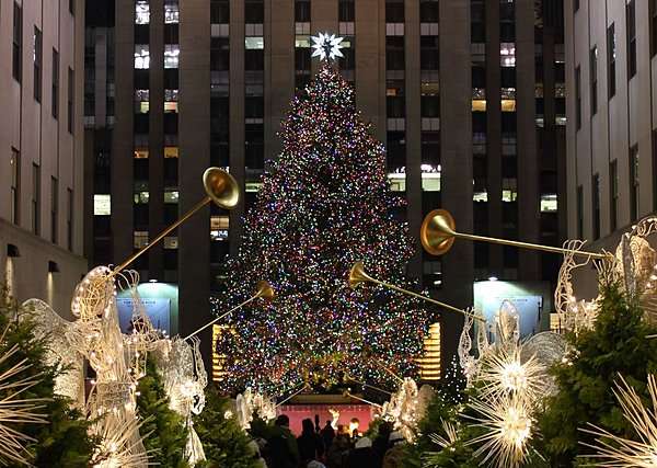 クリスマスツリーの画像を貼っていくトピ