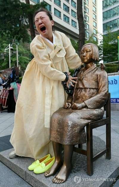 釜山市東区、日本総領事館前に慰安婦像設置を許可 31日夜に除幕式を計画
