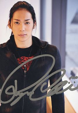 「テニスの王子様」など出演の俳優・磯貝龍虎、女性歌手QBLと結婚していた！誤投稿で発覚、“異例”の謝罪 