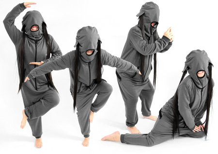 自分の私服に近い画像を載せるトピ