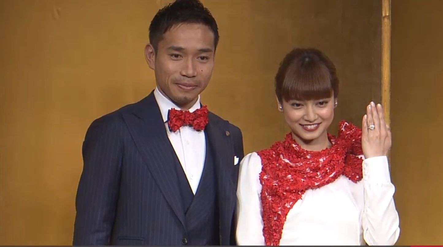 平愛梨ネイル小指に長友の５ 親指にサッカーボール ガールズちゃんねる Girls Channel