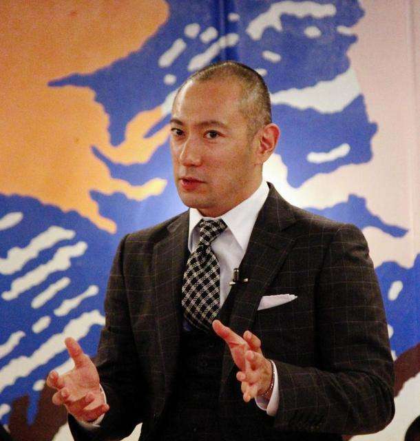 市川海老蔵　後援会も絶句の異例FC結成「オレも海老ぱみゅに？」