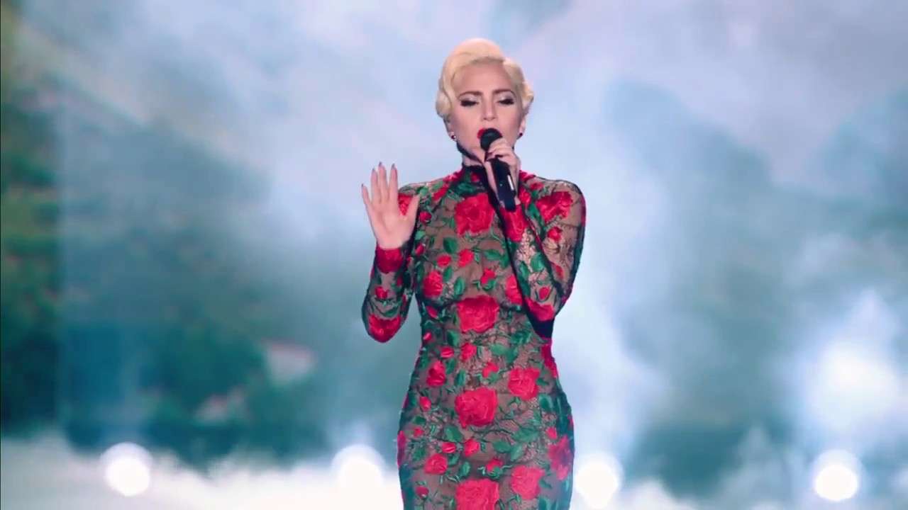 Lady Gaga - Million Reasons at Victoria Secret Fashion Show - YouTube