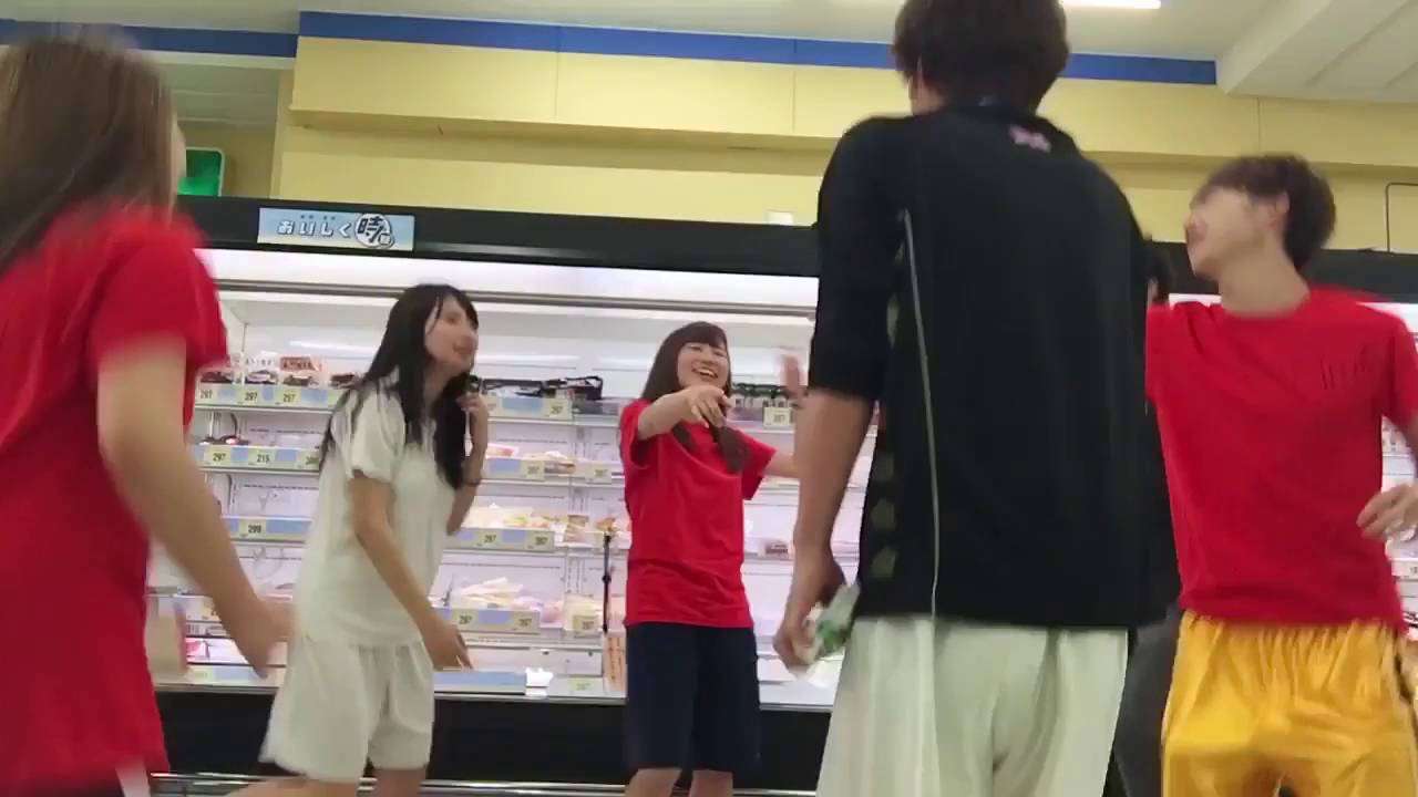 【悲報】 飲みサーの大学生が魚売り場でバカ騒ぎ - YouTube
