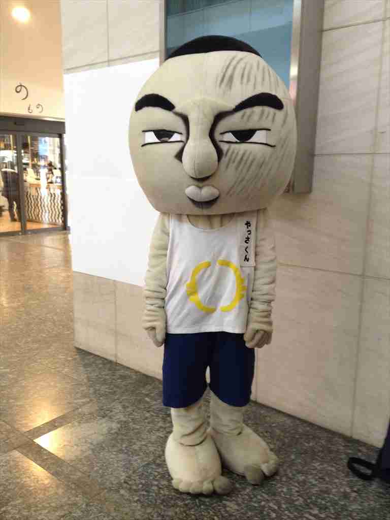 ローカルキャラクターを貼ろう