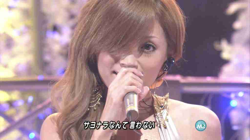 浜崎あゆみ、肩出し＆ボディライン強調ワンピ姿披露で「細っ」「どんどん痩せてる？」