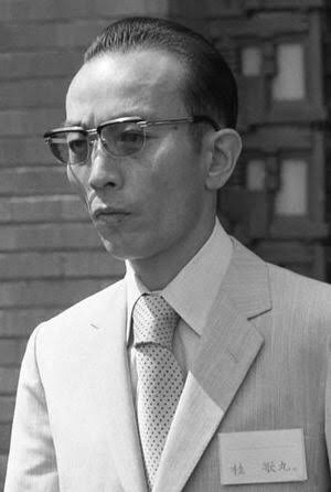 昭和に活躍したカッコいい芸能人の画像を貼りましょう。