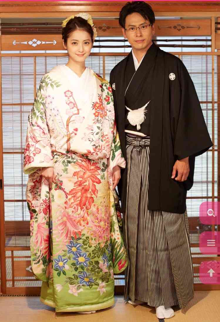 【2016年末特集】長澤まさみ、石原さとみ、ローラら華やかドレスアップ総まとめ！