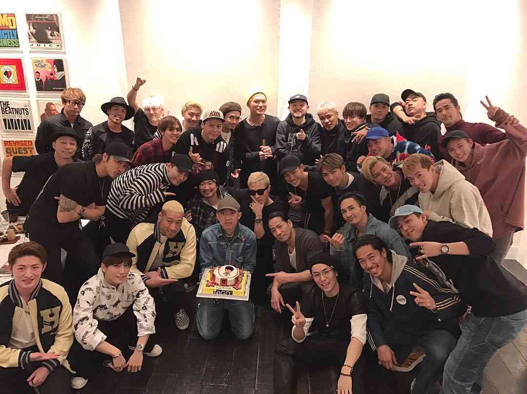 岩田剛典が『砂の塔』打ち上げを1次会で切り上げて向かった誕生日会とは