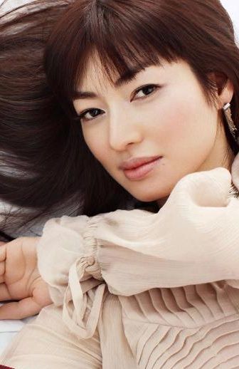 今週のファッションチェック：柴咲コウは和服で、小雪は姉と　森星、武井咲、後藤真希、倉持明日香ら