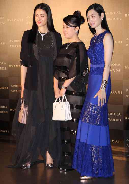 今週のファッションチェック：柴咲コウは和服で、小雪は姉と　森星、武井咲、後藤真希、倉持明日香ら