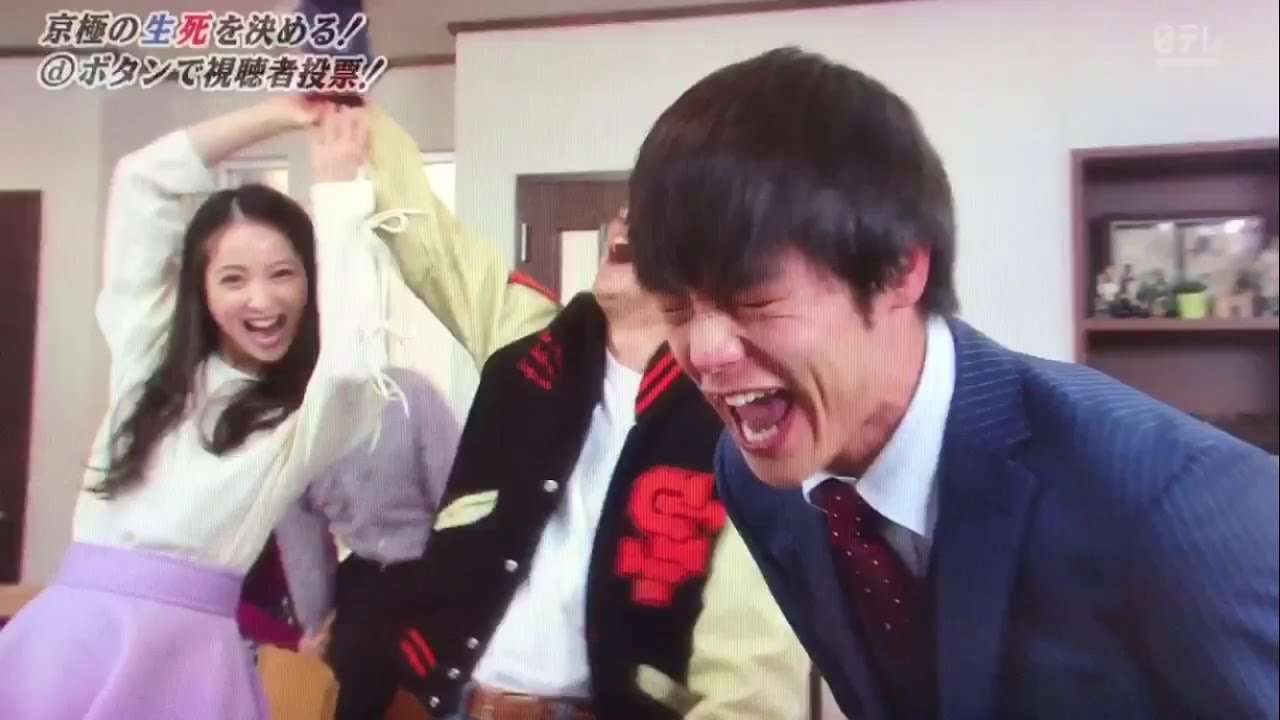 ラストコップ最終話で放送事故 生放送でカオス回に - YouTube