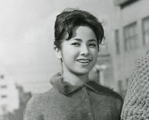 昭和に活躍したカッコいい芸能人の画像を貼りましょう。