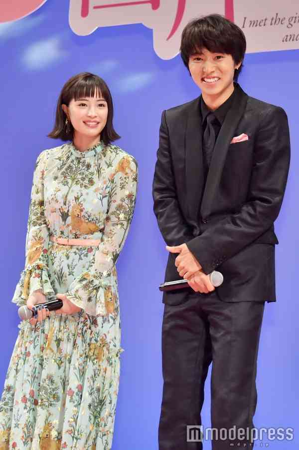 【2016年末特集】長澤まさみ、石原さとみ、ローラら華やかドレスアップ総まとめ！