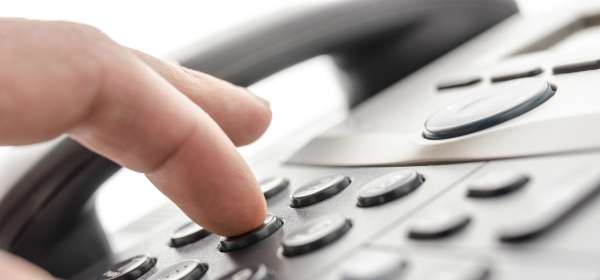 NTT、固定電話の通話料大幅見直しへ　長距離9割引き