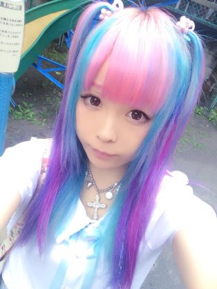 原宿系カリスマ“せななん”の写真と実物の違いにネットで「ショック」「元の方が可愛い」と両論（有吉反省会）