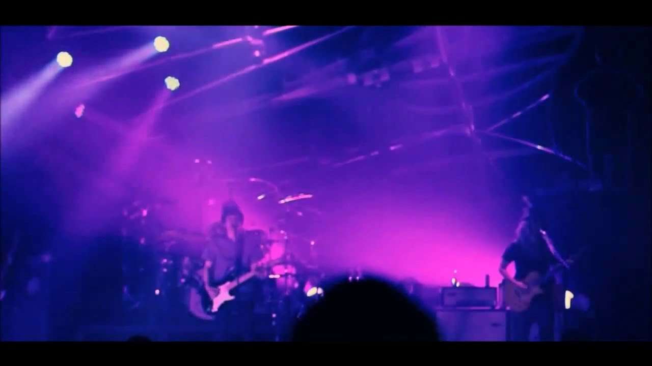 スピッツ - さらさら(live2014) - YouTube