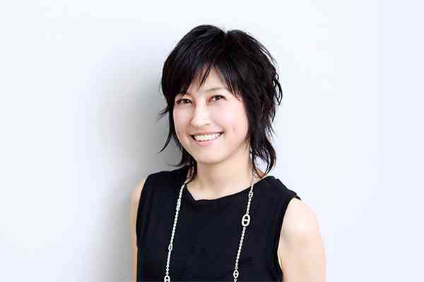 岸谷五朗、香夫人と結婚後ステージ初共演　プリプリ名曲に「やりにくい」