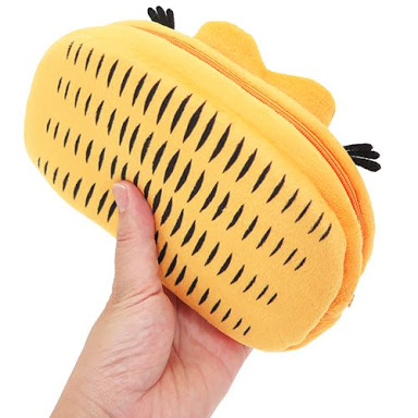 いろんなコラボ商品を貼ろう
