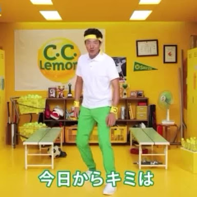 いろんなコラボ商品を貼ろう