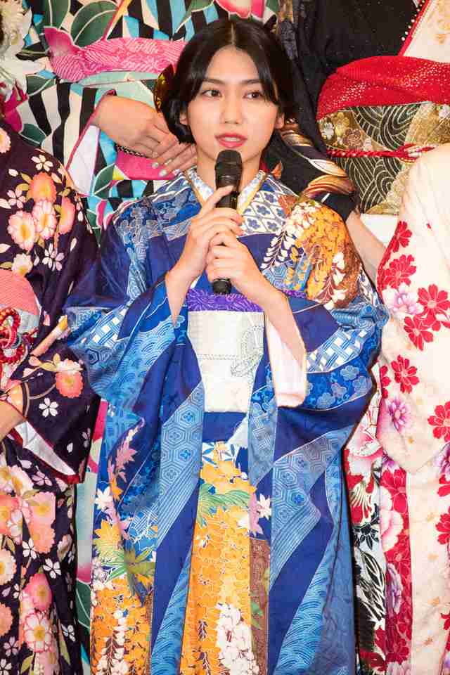 兒玉遥や松井珠理奈　AKB48新成人32人、NMB木下百花は“国鉄制服”