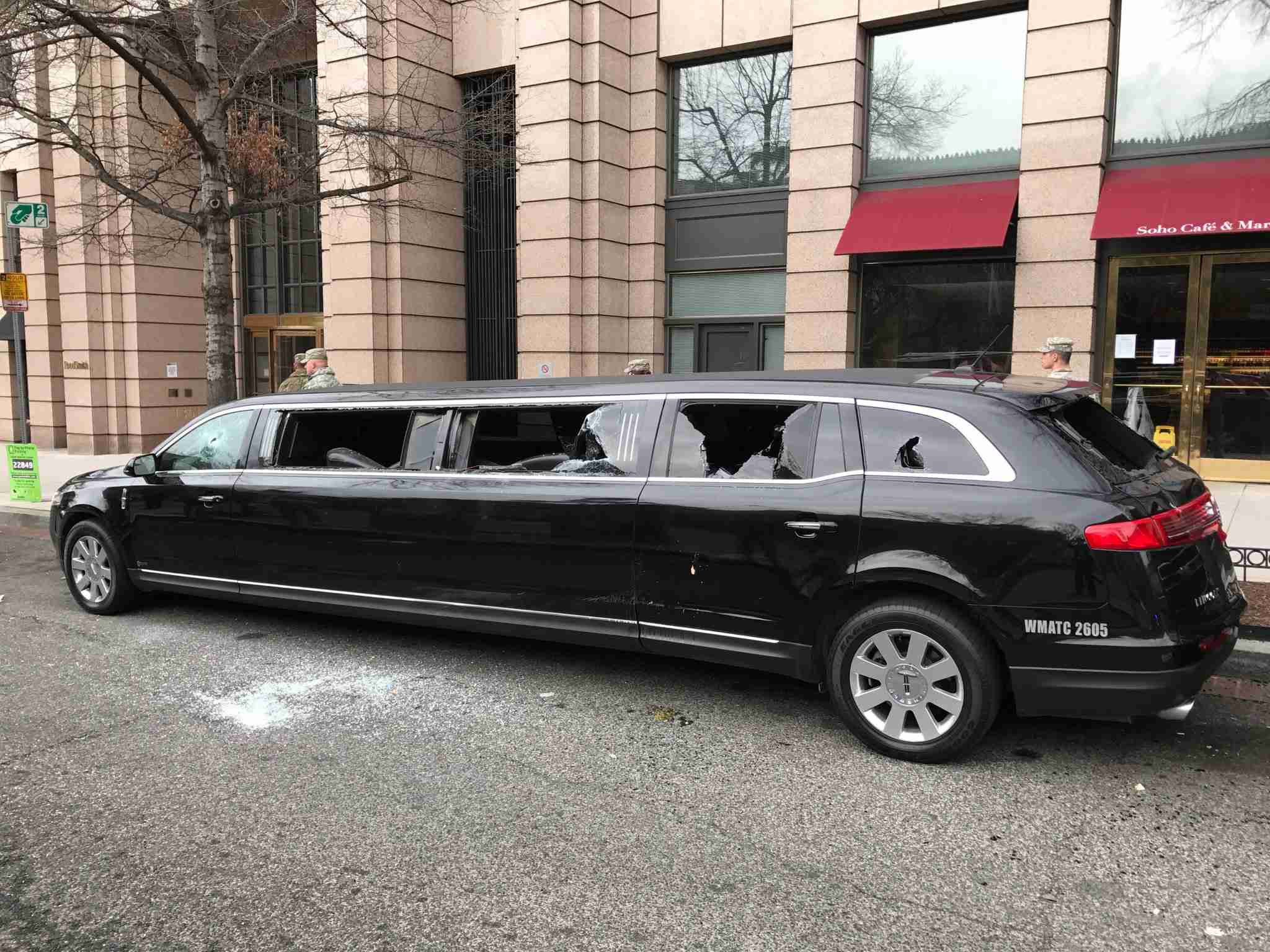 トランプ大統領の就任式 抗議デモ暴徒化、217人逮捕