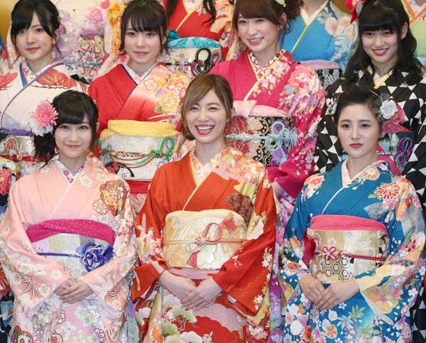 兒玉遥や松井珠理奈　AKB48新成人32人、NMB木下百花は“国鉄制服”