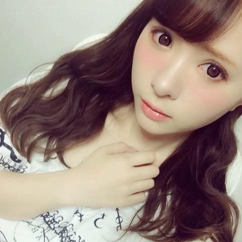 好きな女優さんの写真を貼ると、メイク方法を教えてもらえるトピ