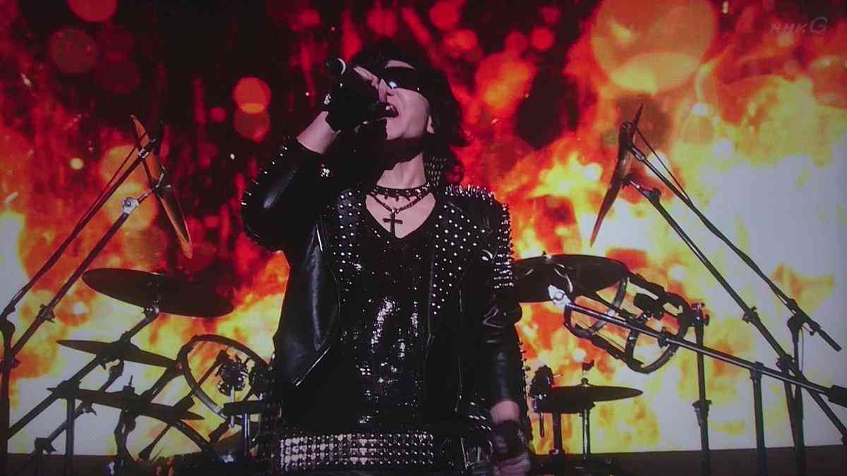 X JAPAN、「紅白」の裏側で仰天行動連発か 関係者あ然