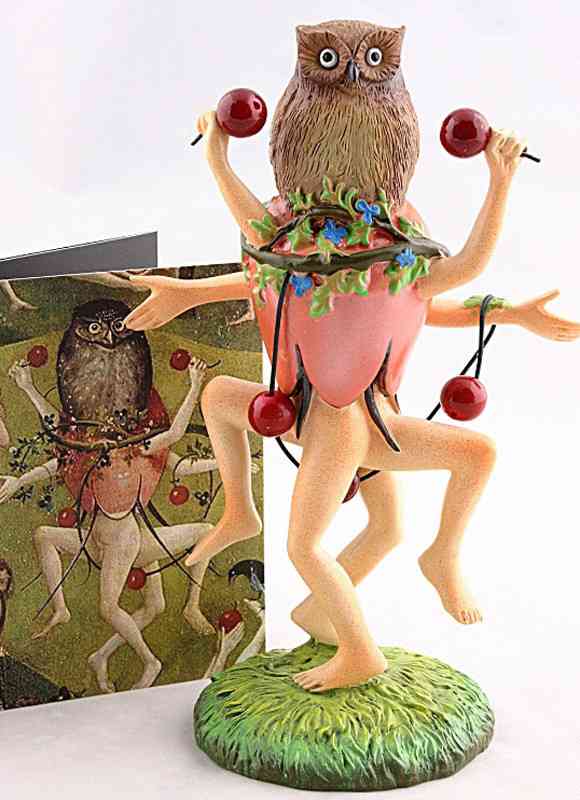 絵画「快楽の園」のシュールなキャラクターたちがフィギュアになった。ネット通販で販売中！