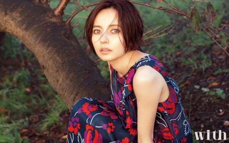 ベッキー、地上波レギュラー復帰の裏側　衣装に込めた“思い”とは