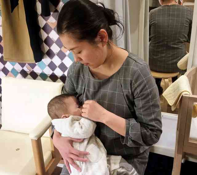 公共の場で授乳、どうすればよい？　海外は、日本は… （朝日新聞デジタル） - Yahoo!ニュース