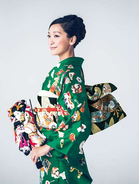 着物姿の有名人の画像を貼るトピ