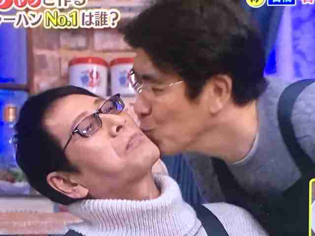 石橋貴明 水原希子に手作りのチャーハンを絶賛されまさかのキス