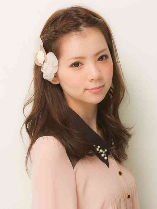 後ろはただ結ぶだけ♥ひとつ結び×前髪アレンジ4変化〝前髪だけアレンジ〟で、もっと美人！