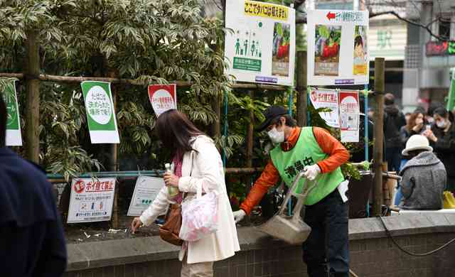 ハチ公前、路上喫煙が後絶たず　清掃員の面前でポイ捨て （朝日新聞デジタル） - Yahoo!ニュース