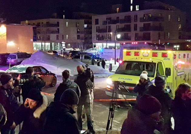 カナダ・ケベックのモスクで銃撃、５人死亡　（写真＝ロイター）　：日本経済新聞