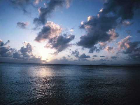 流浪の民 - YouTube