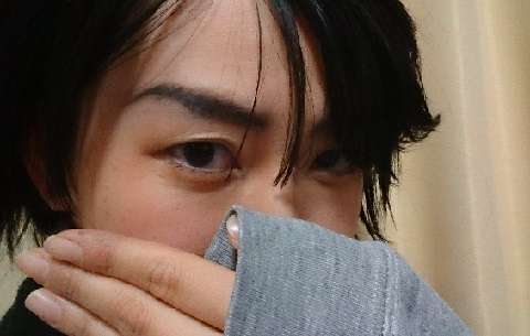 周りに有名人に似てる人いますか？