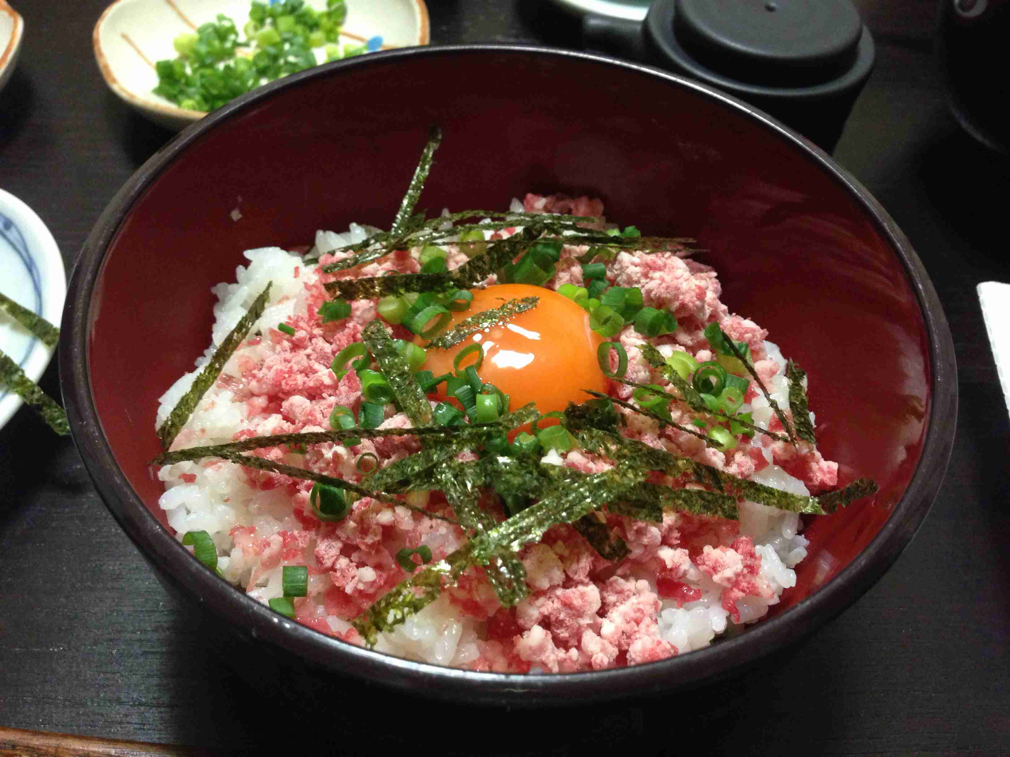 無言で飯テロするトピ