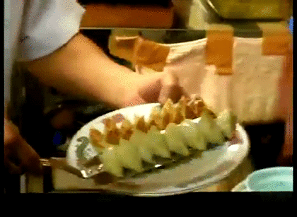 無言で飯テロするトピ