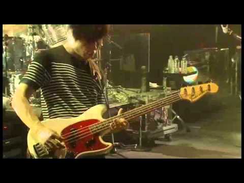 スピッツ - 「ビギナー」（「とげまる２０１０２０１１」より） - YouTube